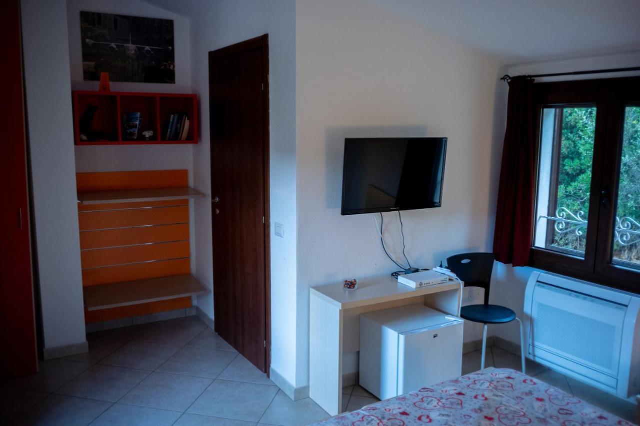 Guesthouse Casavasco Chia Extérieur photo